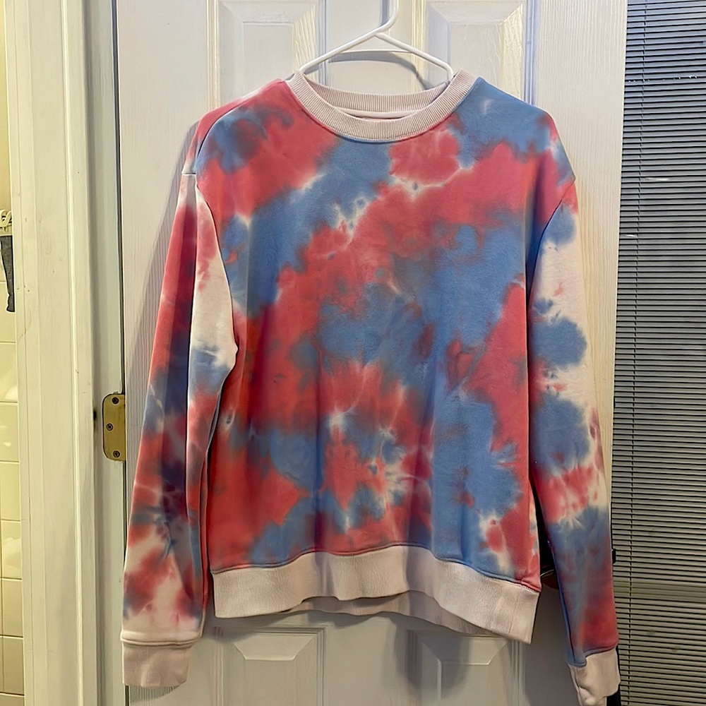 Tie dye crew neck